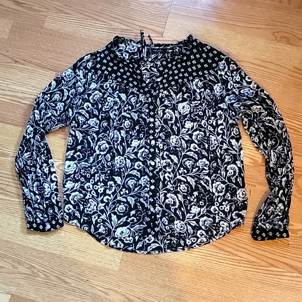 Size Small Lucky Brand Blouse